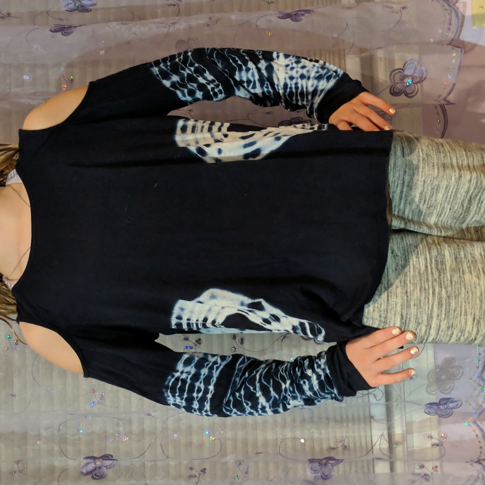 Long sleeve shirt